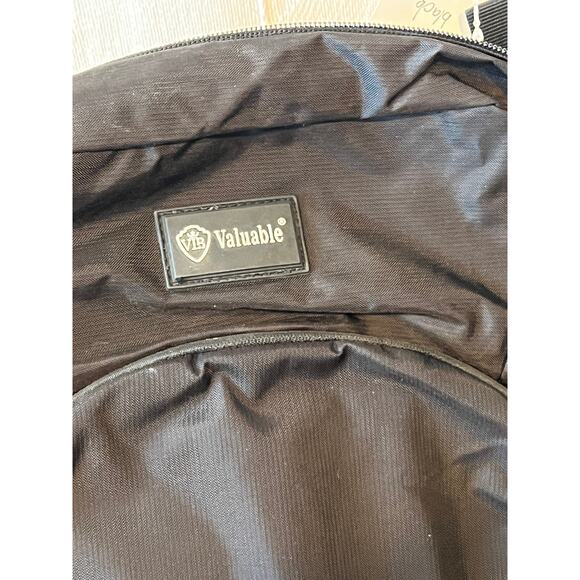 Valuable Brand Black Padded 21L School Backpack - Picture 3 of 6